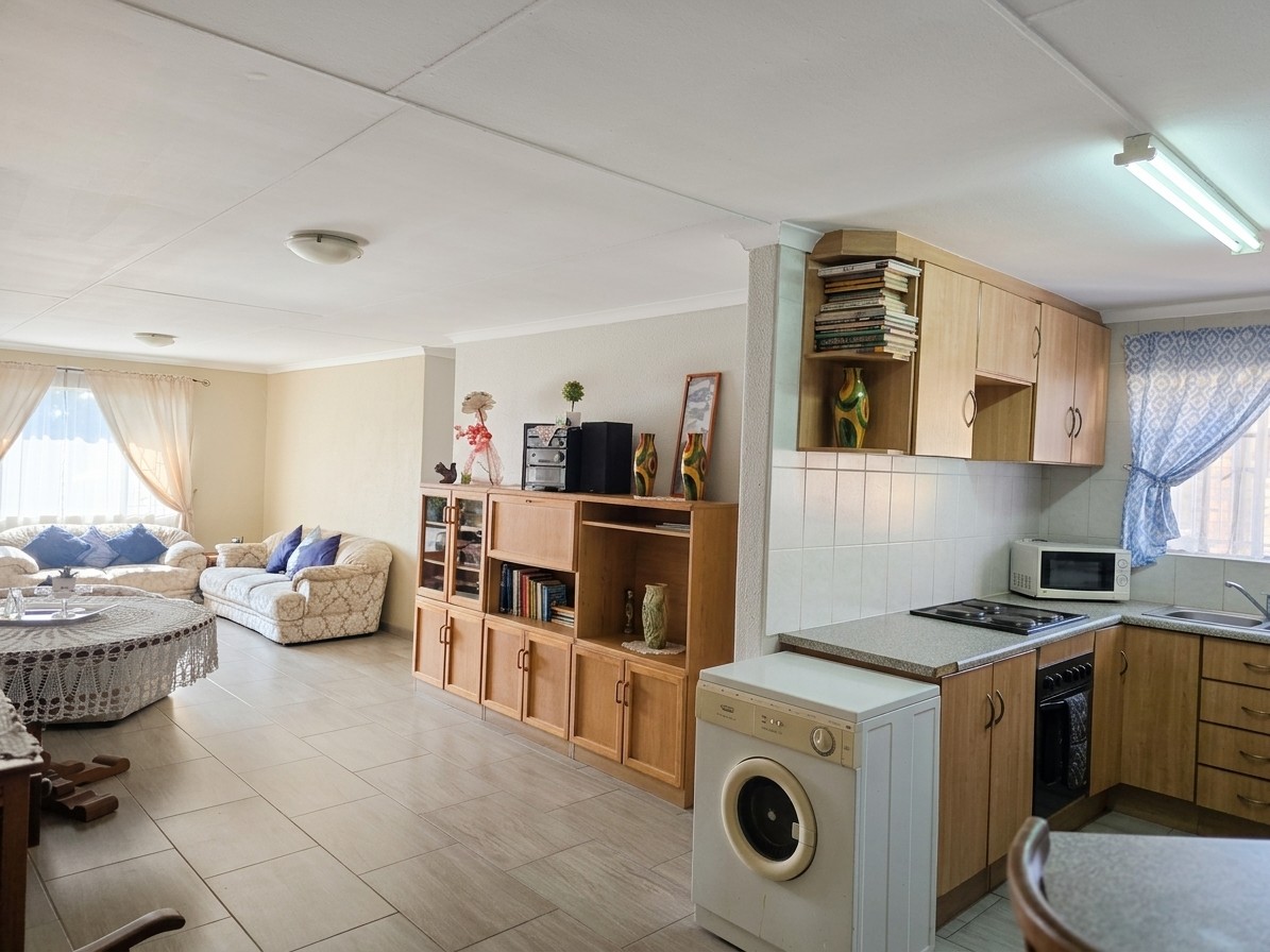 Secure 4 Bedroom 2 Bathroom KPx4