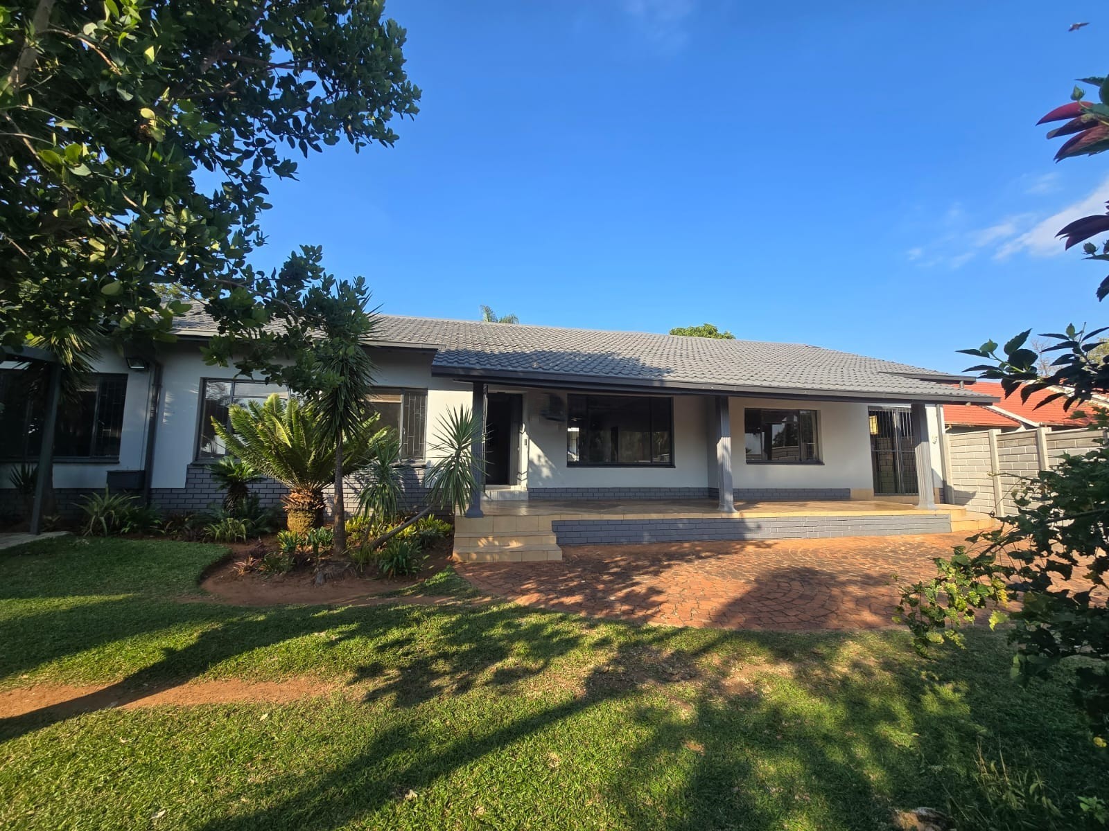 Beautiful 3-Bedroom Home to Rent in Magalieskruin