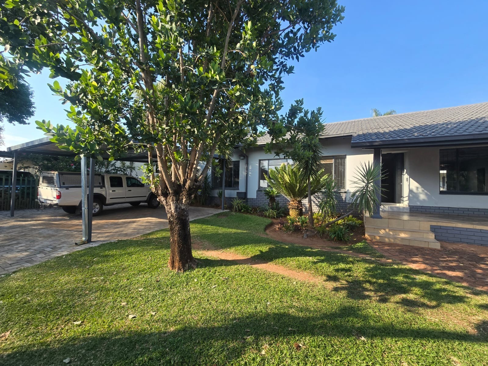 Beautiful 3-Bedroom Home to Rent in Magalieskruin