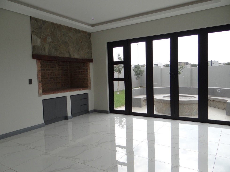 4 Bedroom + Study House For Sale in Fountainbrook Estate, Midstream Estate, Centurion