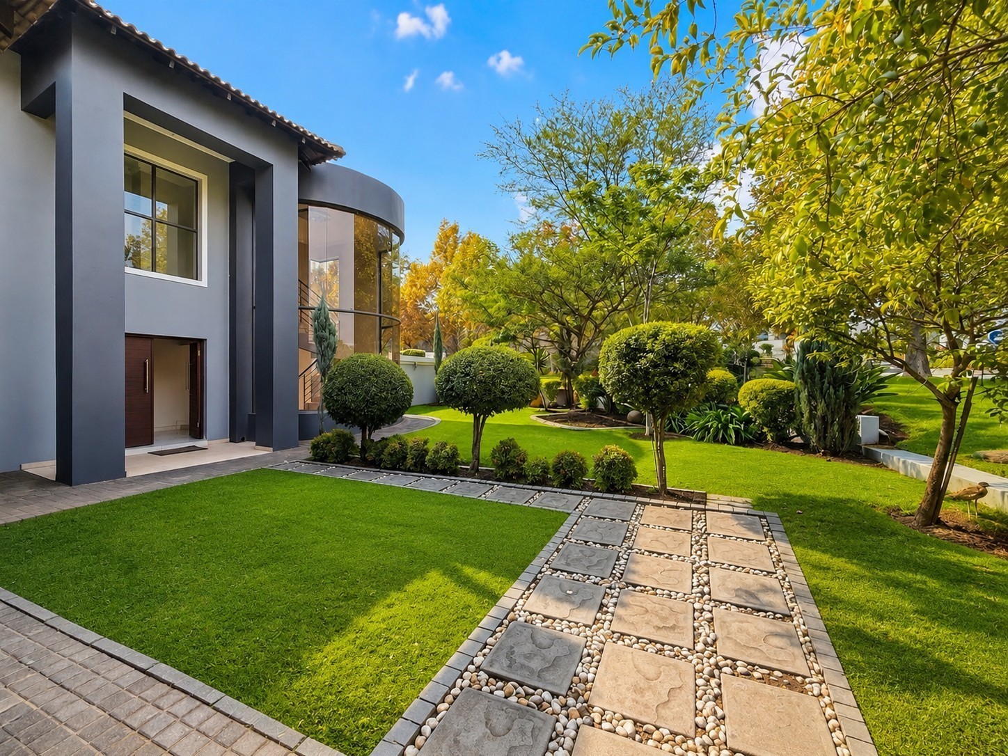 Exceptional Luxury Family Residence with Grand Entertaining Appeal