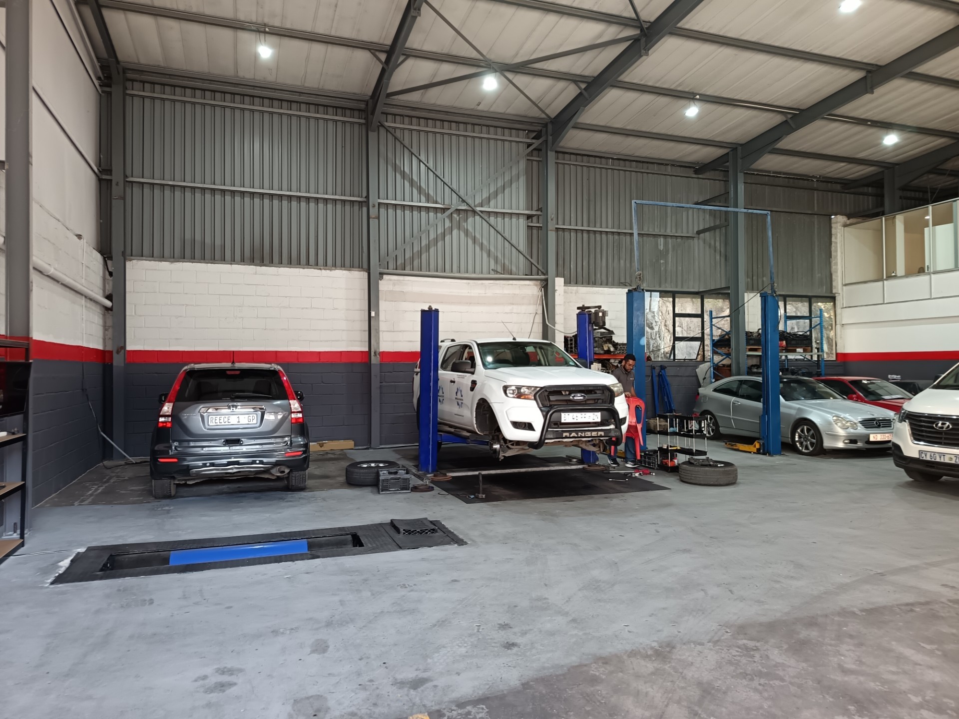 Warehouse For Sale in Briardene, Durban, KwaZulu Natal