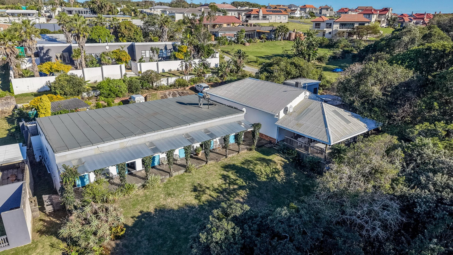 Exceptional Coastal Investment Opportunity in Prime Glengariff Location!!