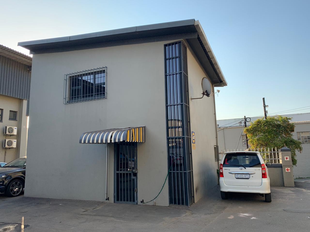 Warehouse For Sale in Briardene, Durban, KwaZulu Natal