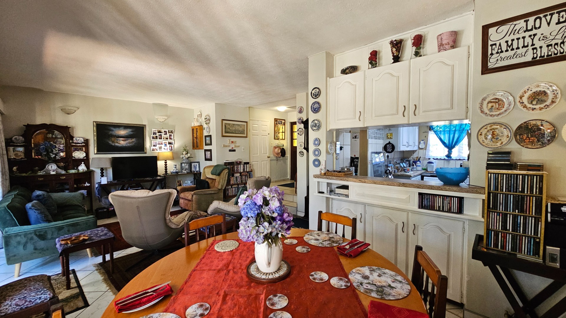 Private and Pet-Friendly Three Bedroom Duplex Townhouse in Peaceful Umtentweni