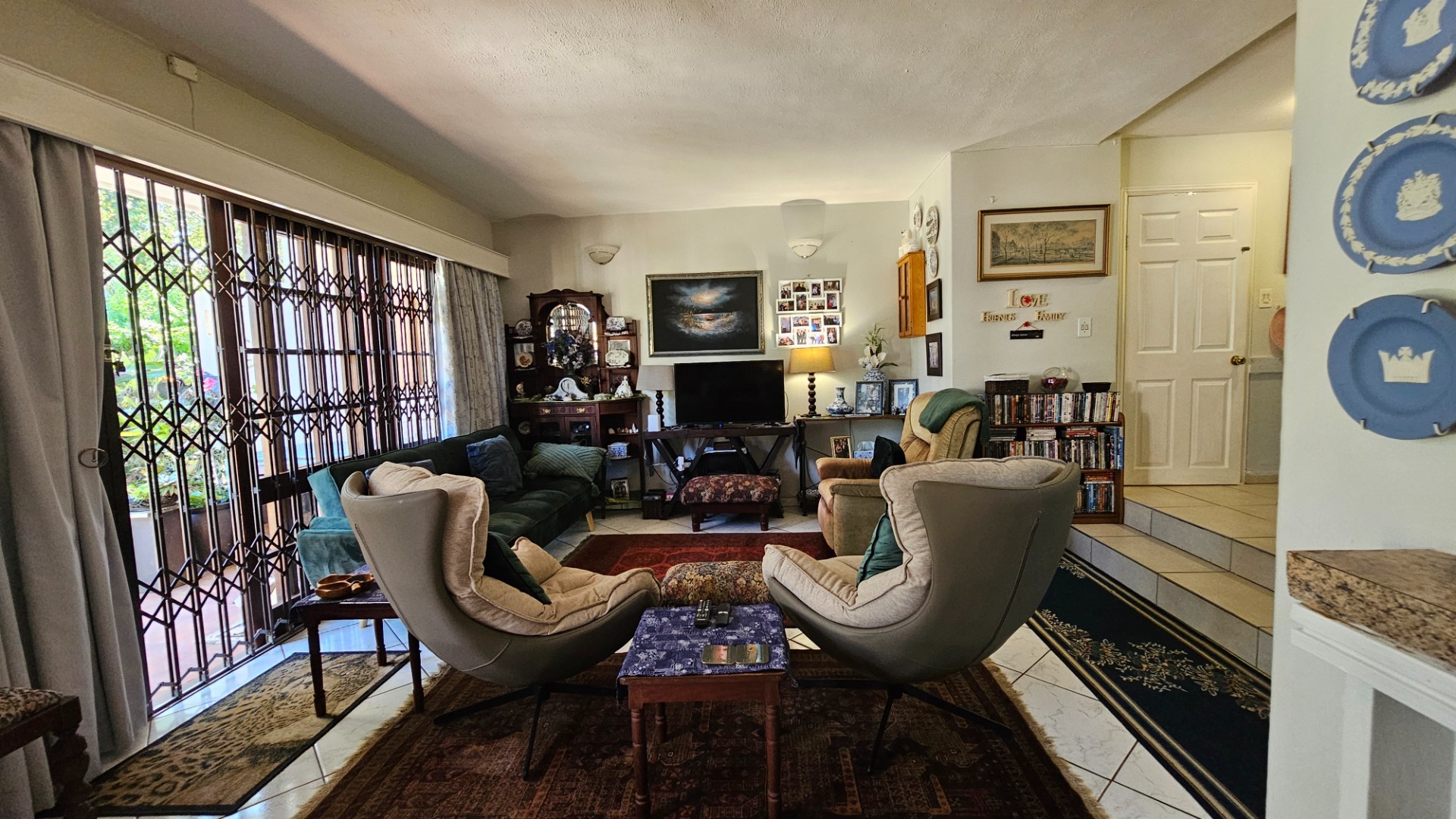 Private and Pet-Friendly Three Bedroom Duplex Townhouse in Peaceful Umtentweni