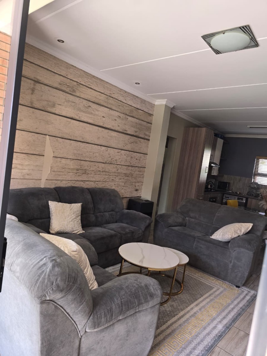 Apartment To Rent in Noordwyk , Midrand