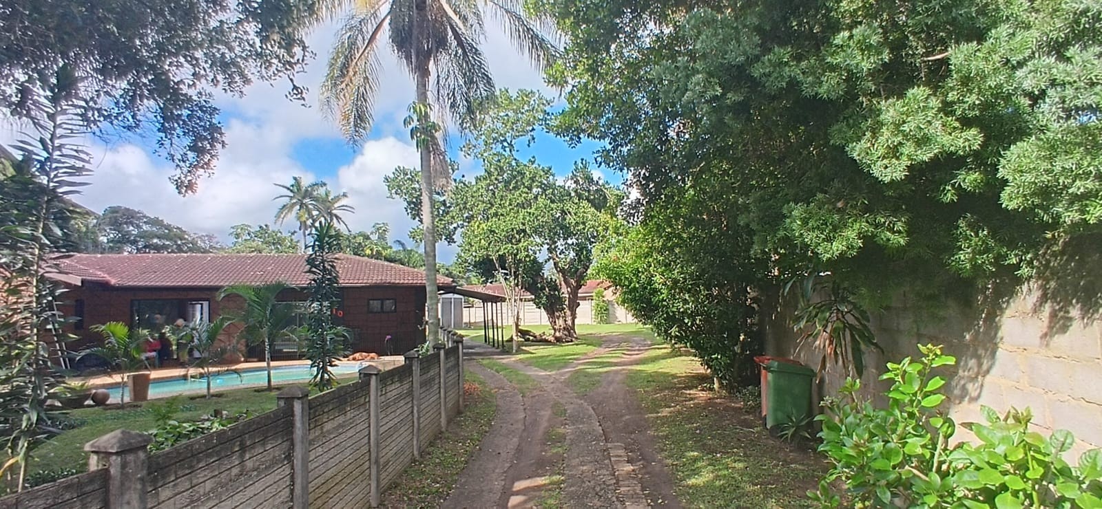 House For Sale with two-bedroom flatlet in Kwambonambi, KwaZulu Natal