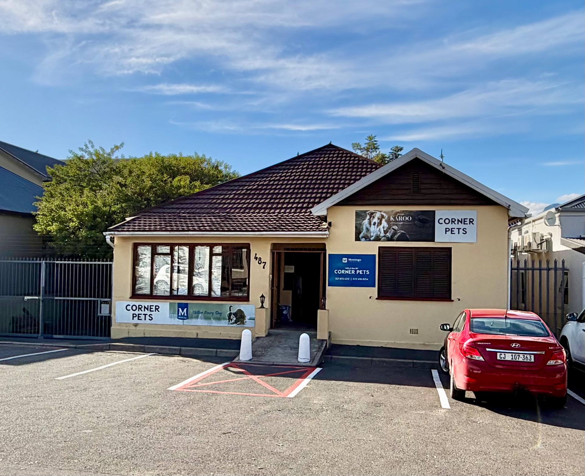 Commercial Property for rent in Paarl North, Paarl, 221 m²