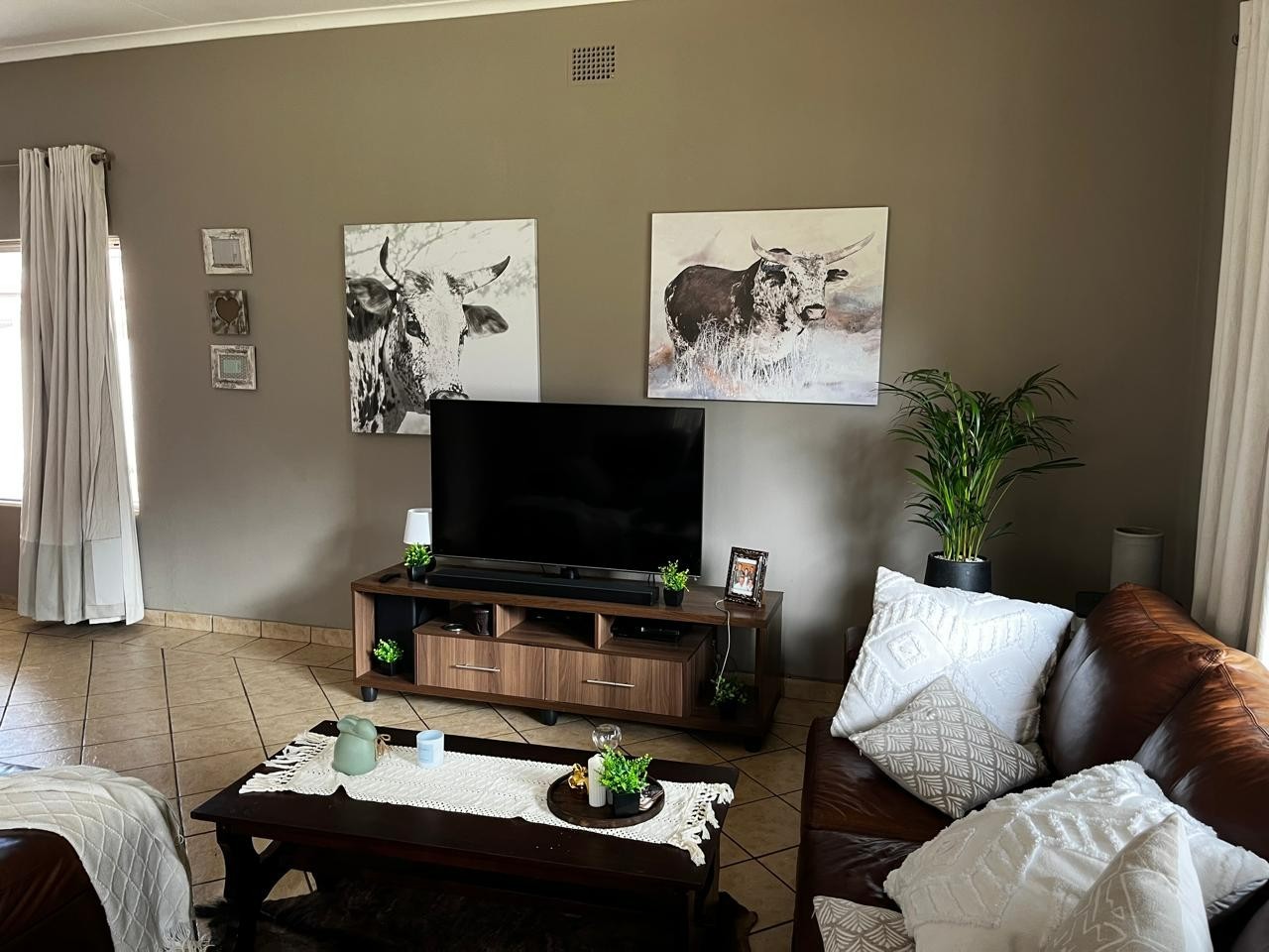 Spacious Family Home with Entertainment and Garden Bliss