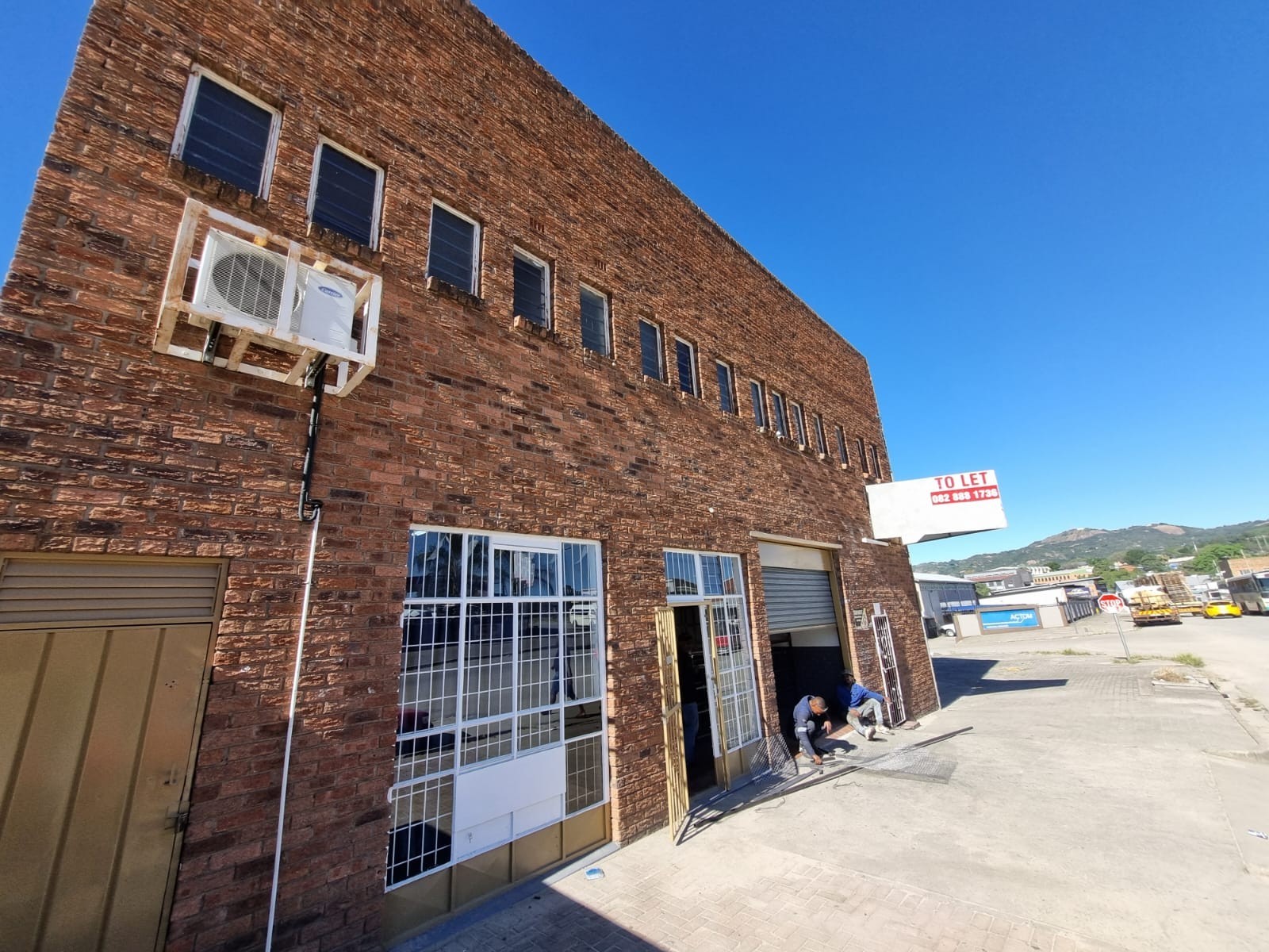 High-Exposure Multi-Tenant Industrial Property with Strong Rental Returns