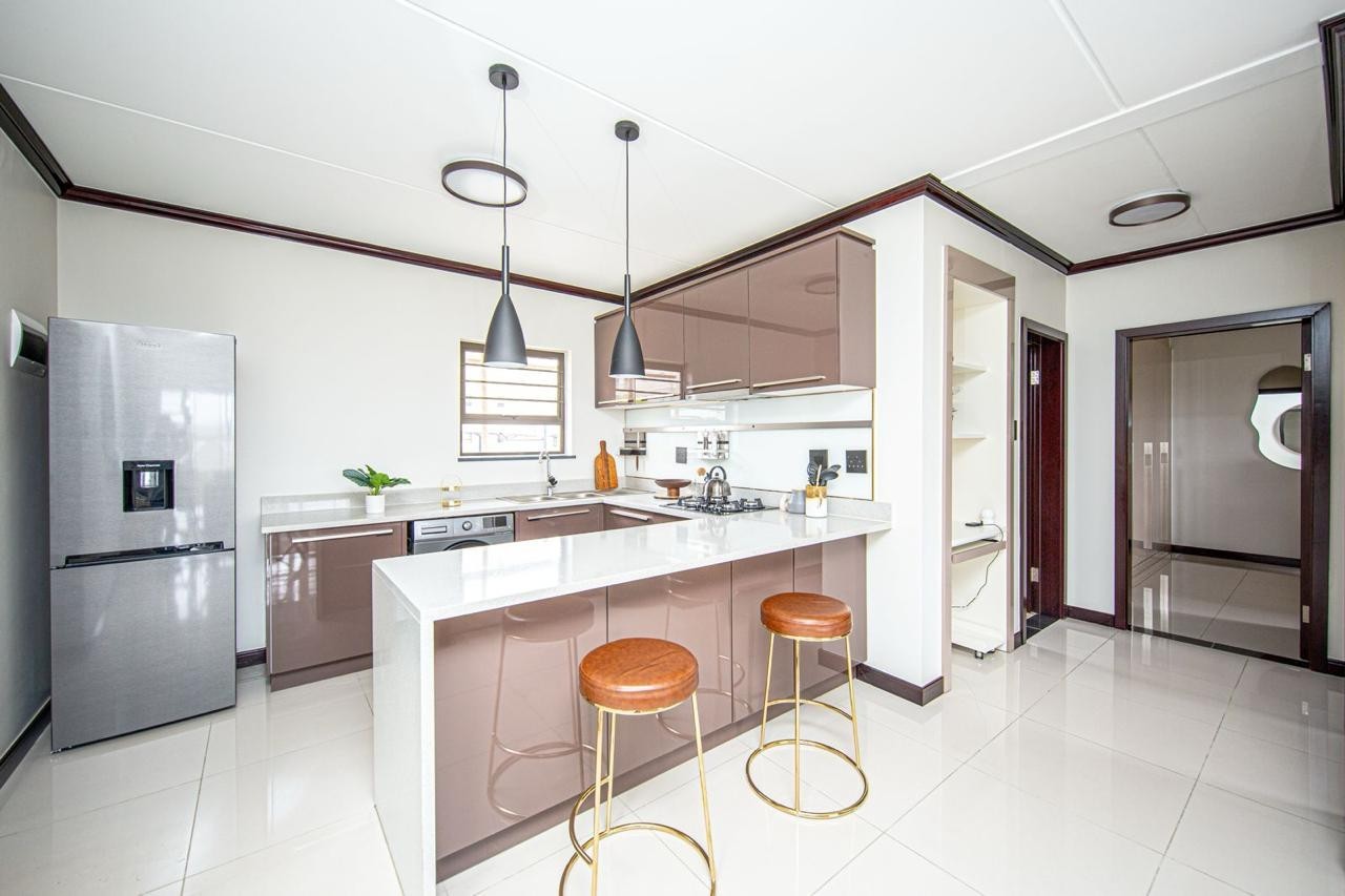 Apartment for sale in Blue Hills, Midrand, 82 m²