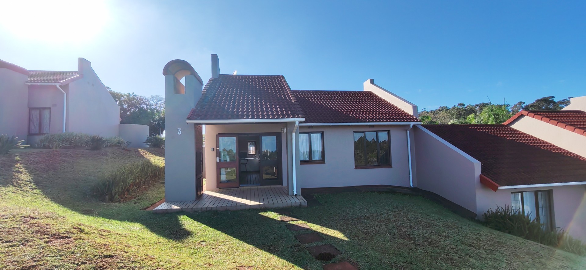 2 bedroom Townhouse For Sale in Leisure Bay, Port Edward, KwaZulu Natal