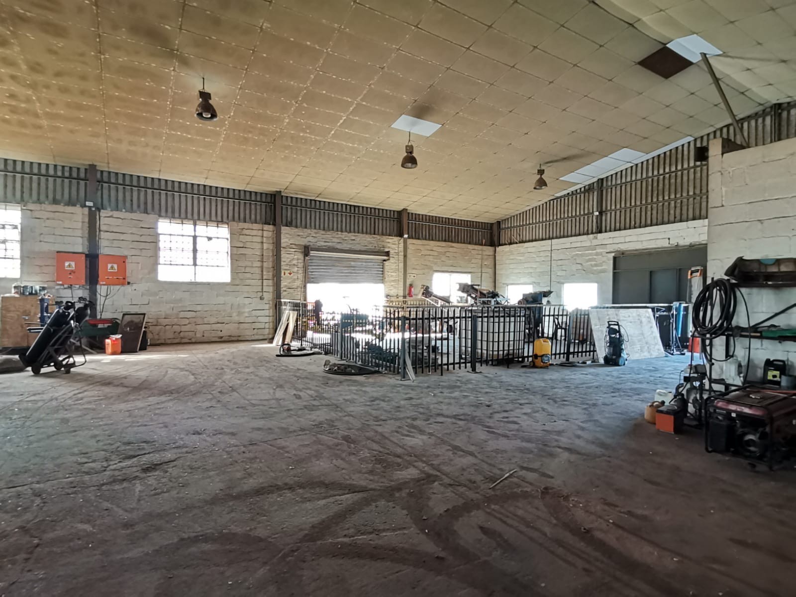 600m² Warehouse to Let in Dal Josafat, Paarl