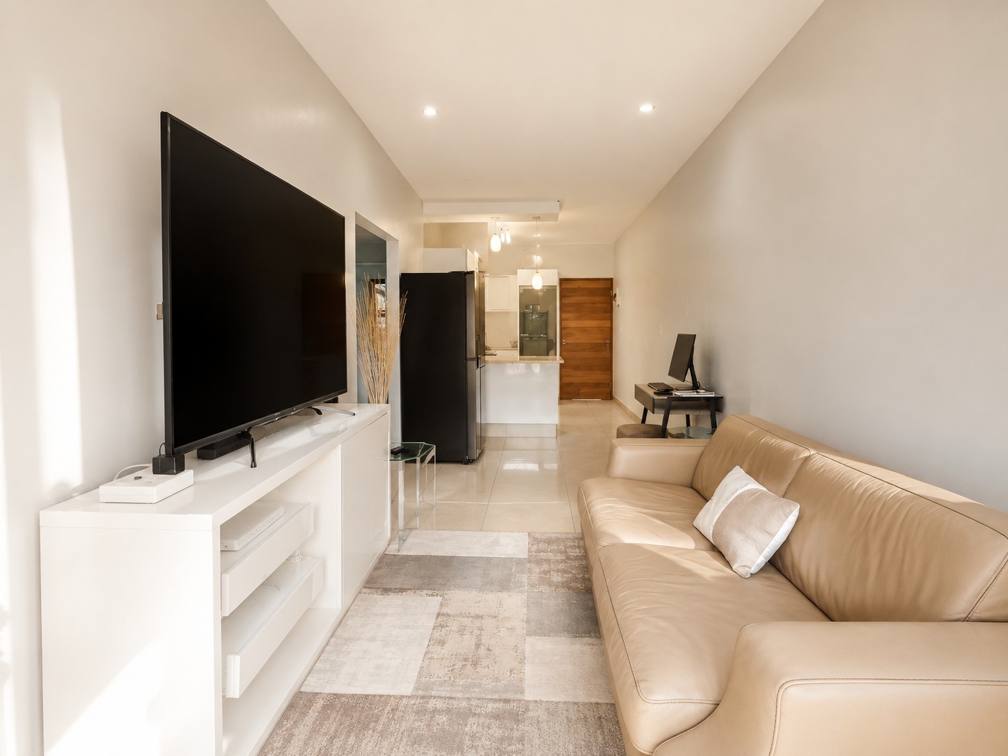 Ultra Modern 2 Bedroom Apartment on Umhlanga Ridge For Sale
