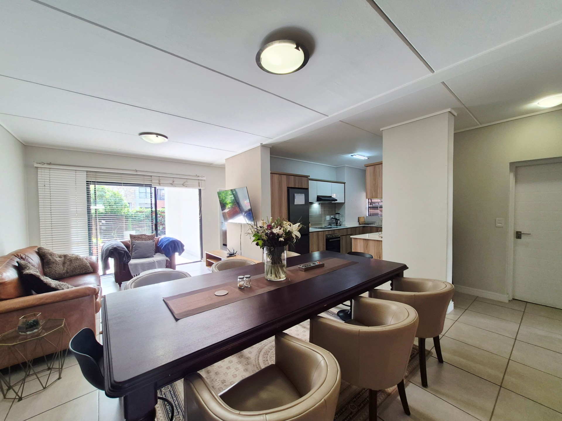 Stylish 3 bedroom 2 Bathroom Garden Unit for Sale