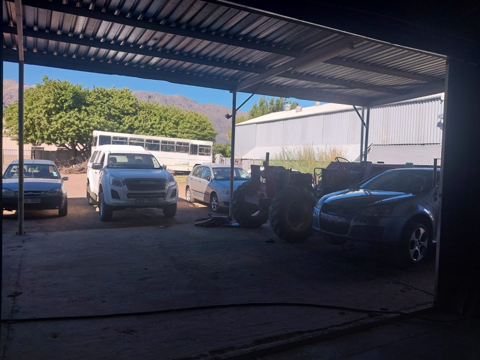 395 sqm business premises on a 1787 sqm erf in Porterville