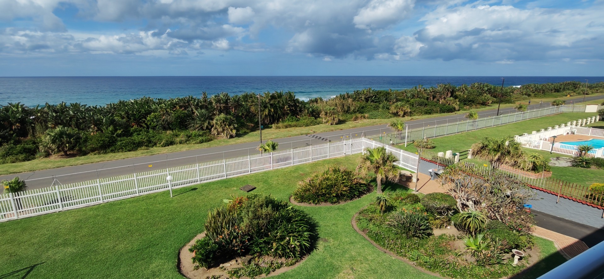 Fully furnished 2 bedroom Apartment For Sale in Uvongo Beach, Margate, KwaZulu Natal