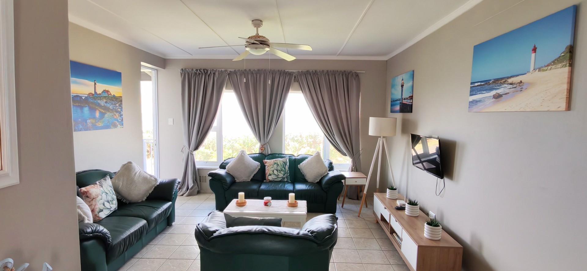 Fully furnished 2 bedroom Apartment For Sale in Uvongo Beach, Margate, KwaZulu Natal