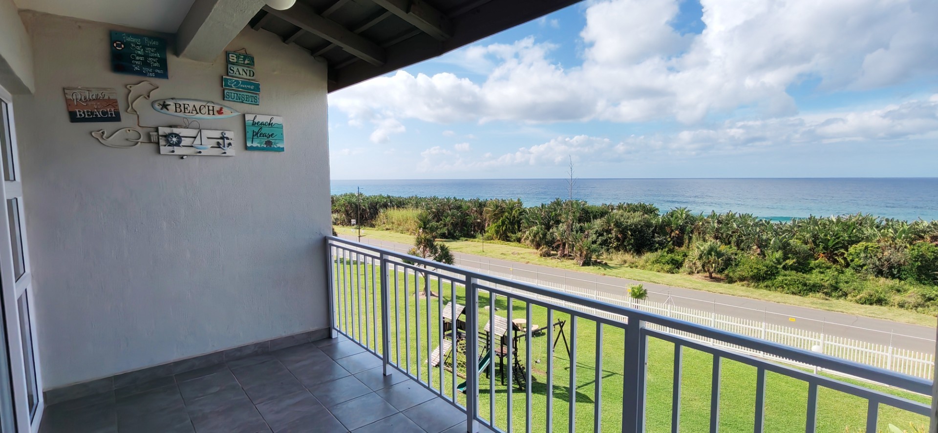 Fully furnished 2 bedroom Apartment For Sale in Uvongo Beach, Margate, KwaZulu Natal