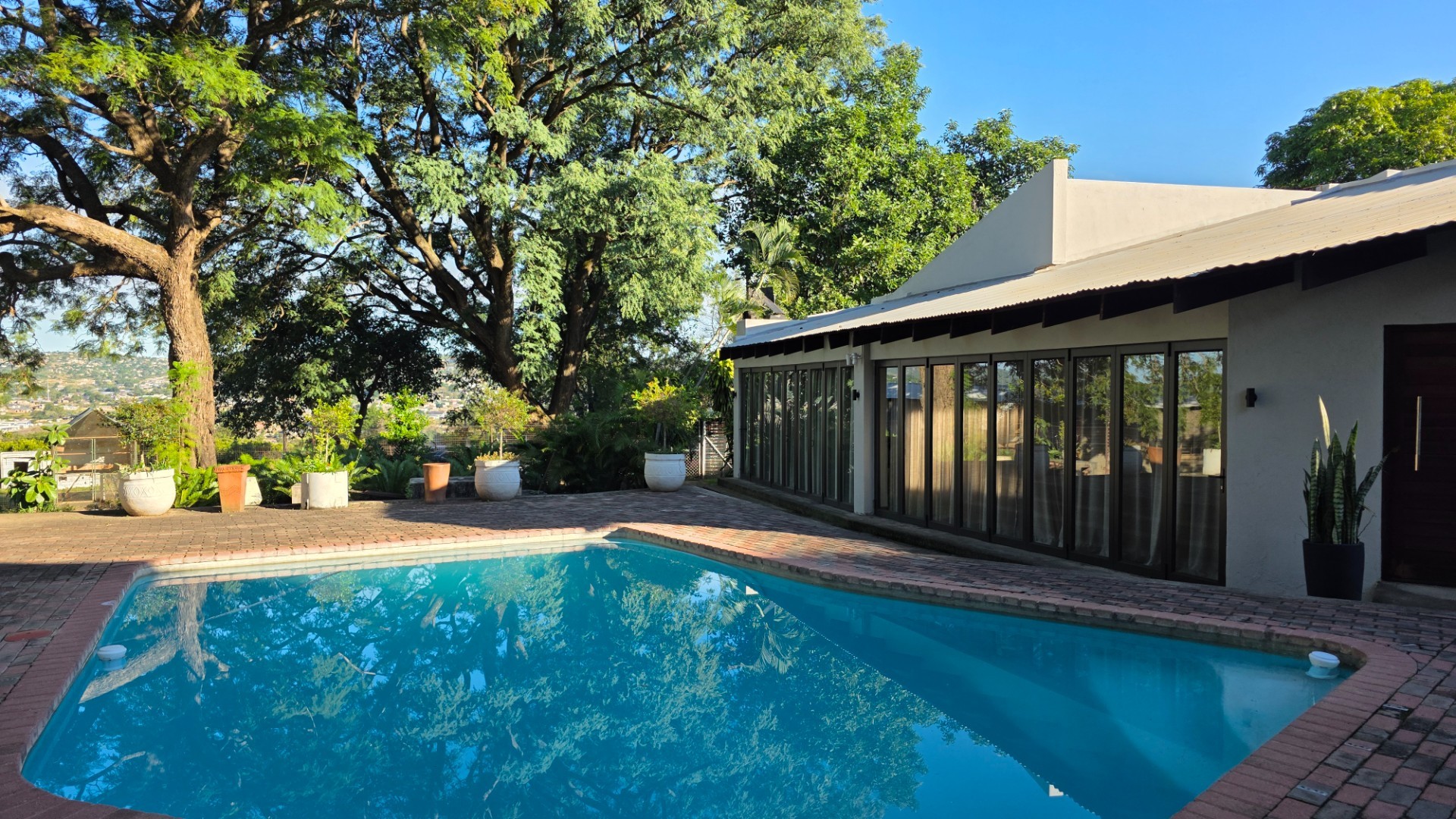Trade the Rush for Space, Privacy and Lowveld Living