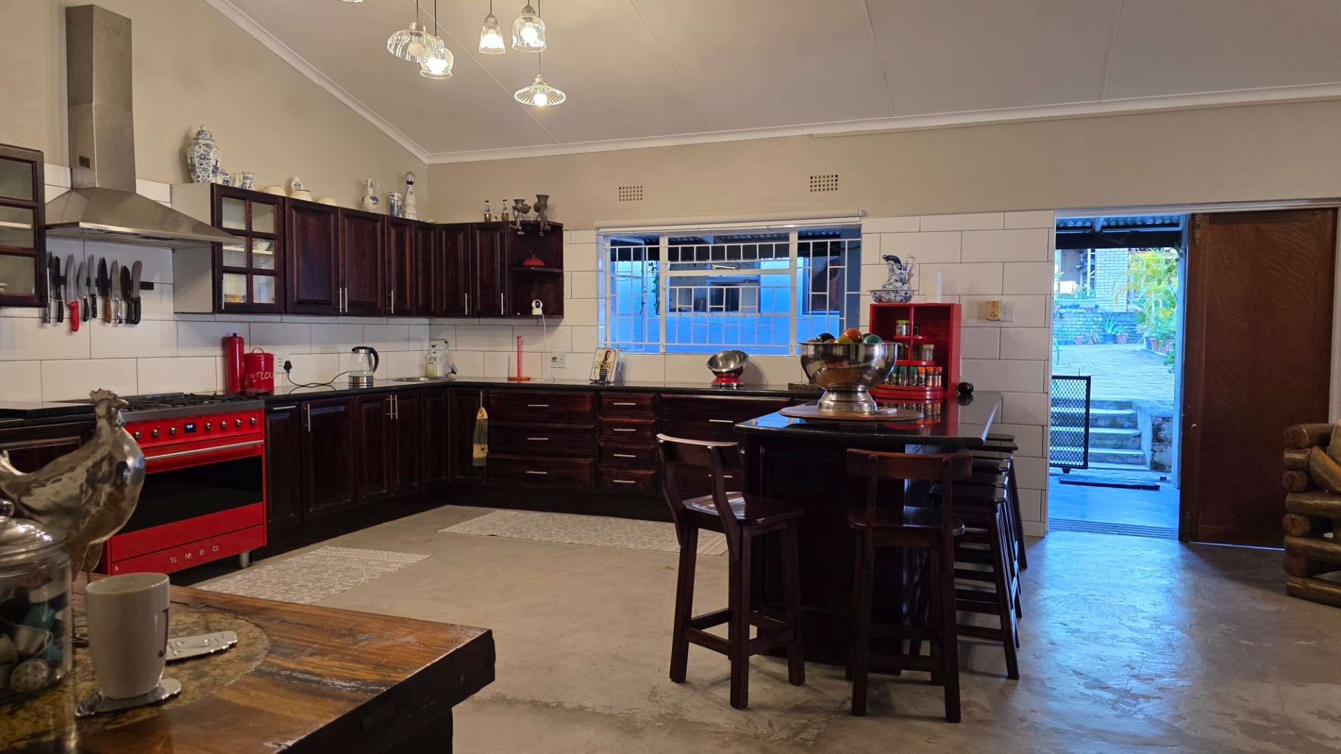 Trade the Rush for Space, Privacy and Lowveld Living