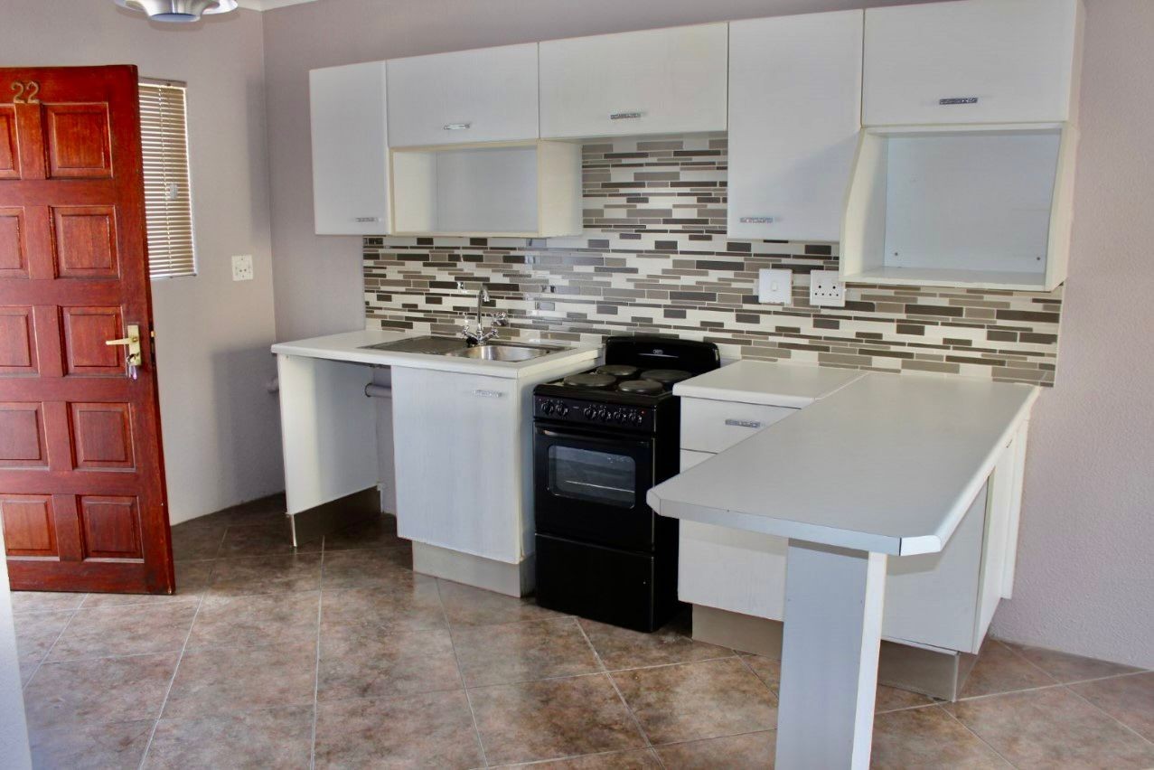 2 bedroom 1 full bath! Perfect starter property