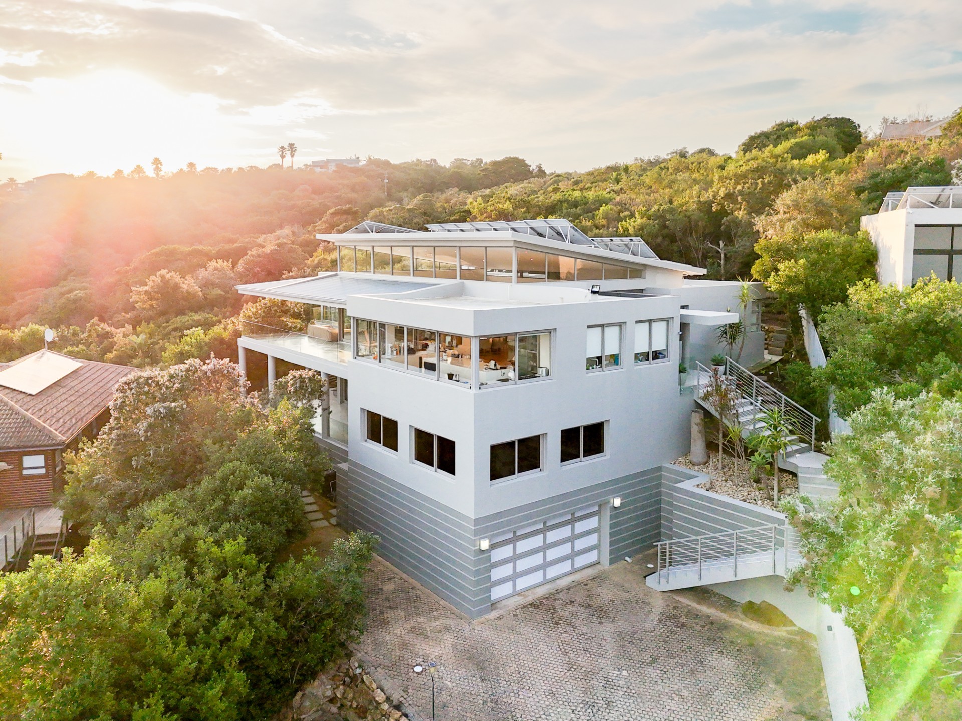 Italian-Inspired Contemporary Masterpiece with Unrivalled Ocean Views over Wilderness
