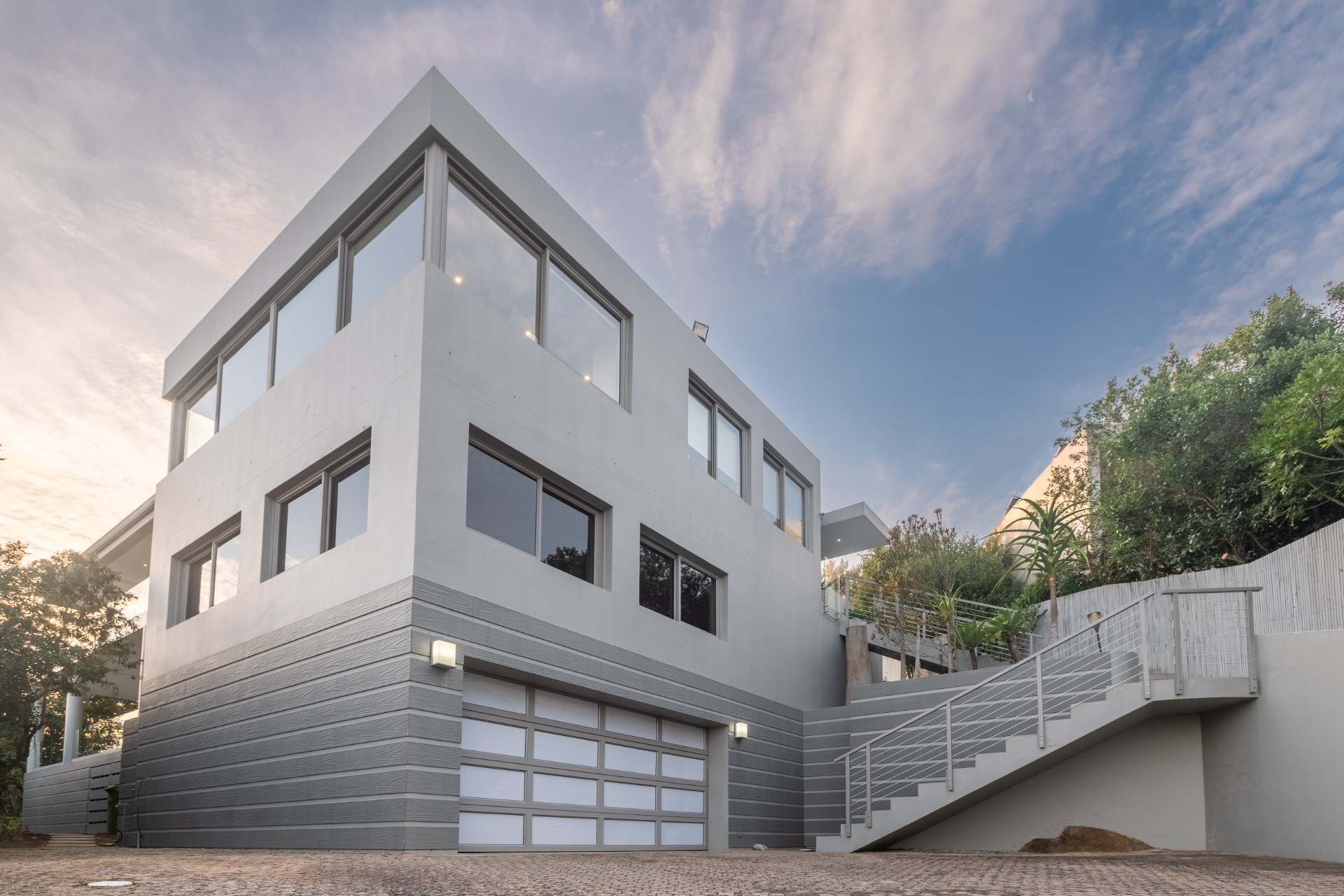 Italian-Inspired Contemporary Masterpiece with Unrivalled Ocean Views over Wilderness