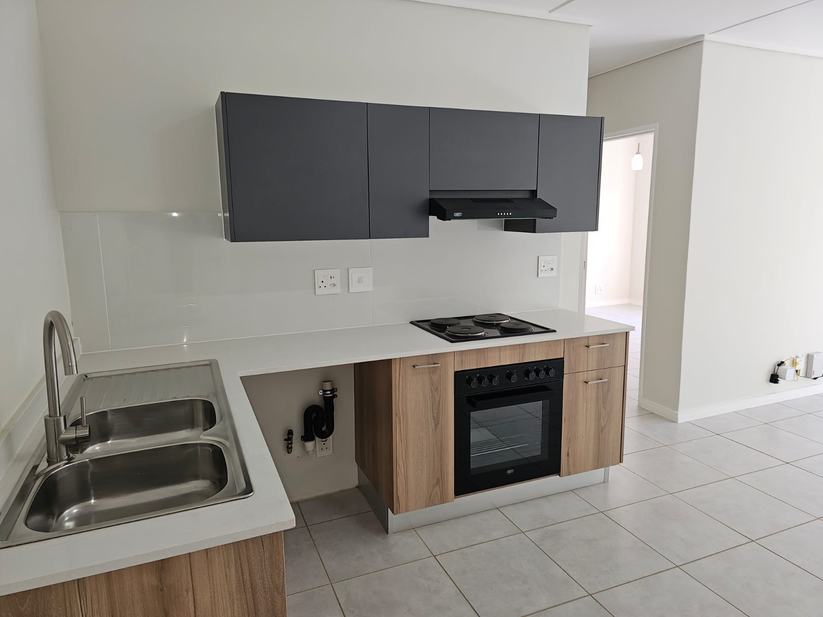 Premium Executive Apartment For Sale in Witfield, Boksburg - Taking Offers.