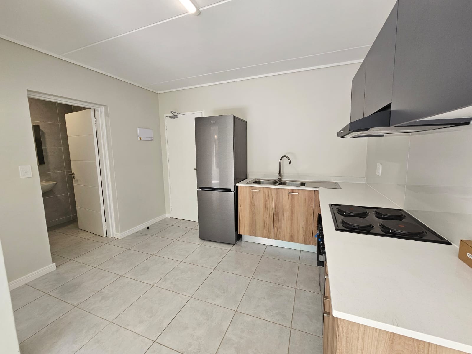 Premium Executive Apartment For Sale in Witfield, Boksburg - Taking Offers.