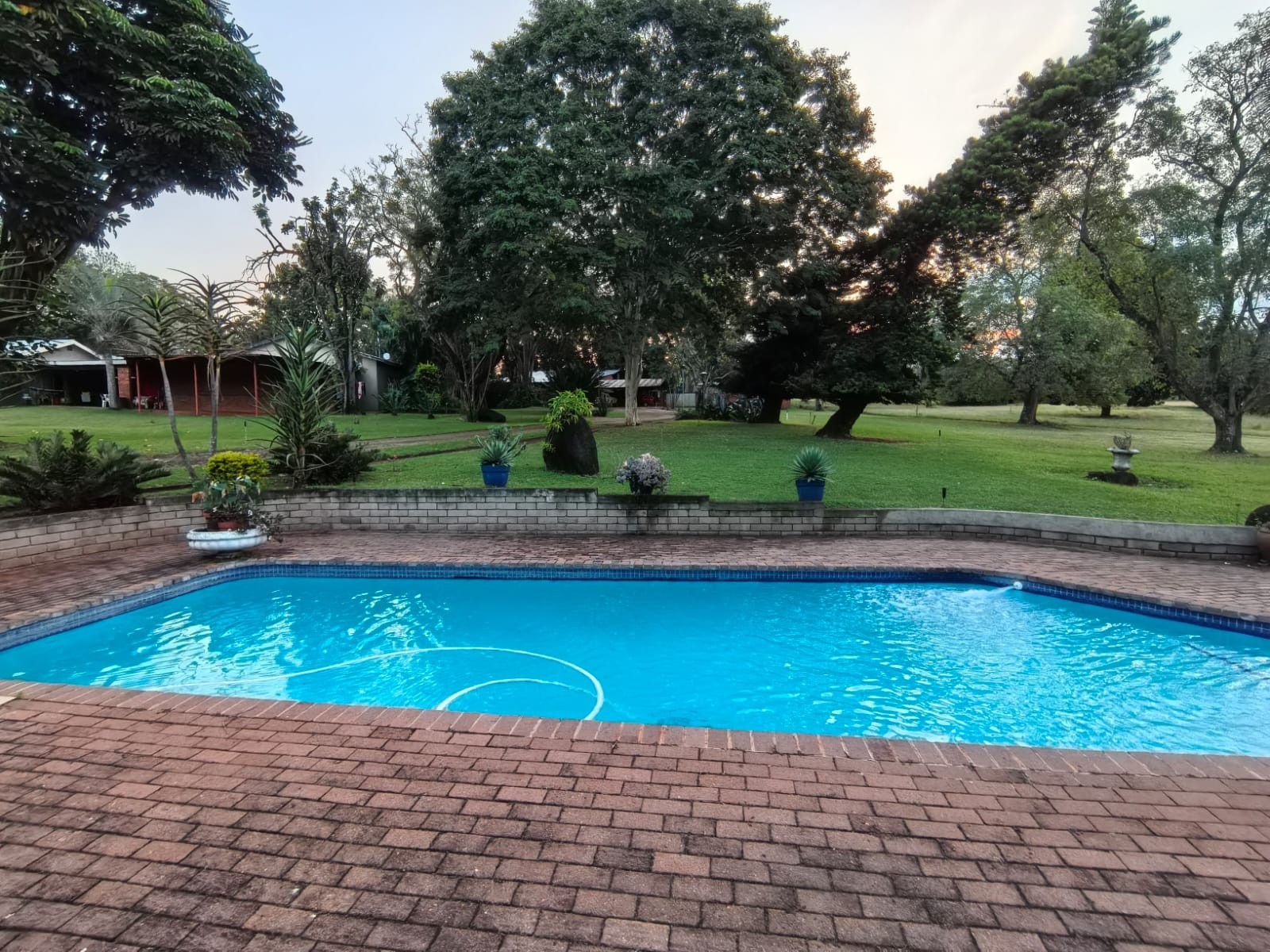 Exceptional guest farm, including a wedding venue and overnight accomodation for sale.