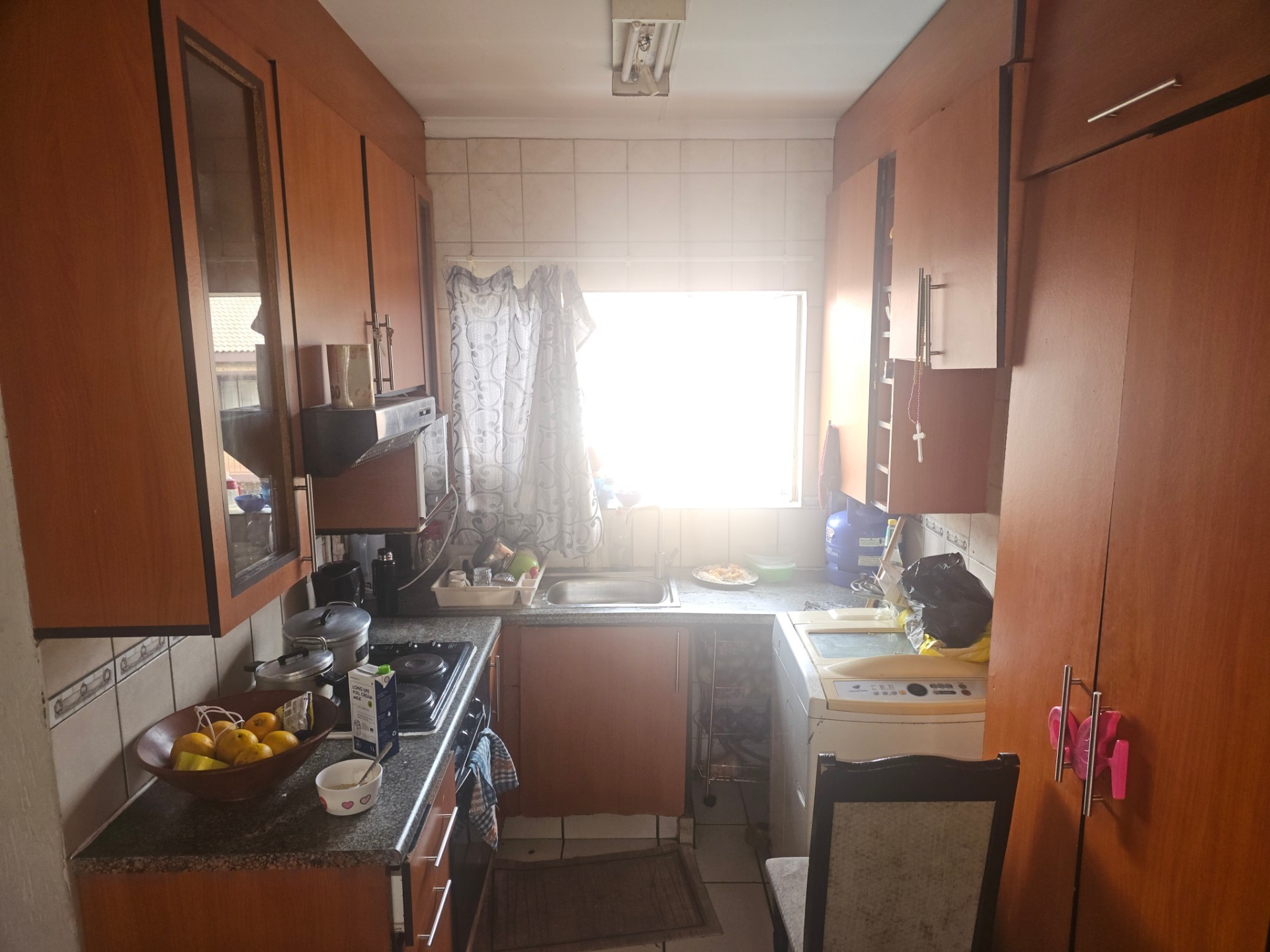 Upstairs 2 Bedroom Apartment For Sale in Meredale, Johannesburg