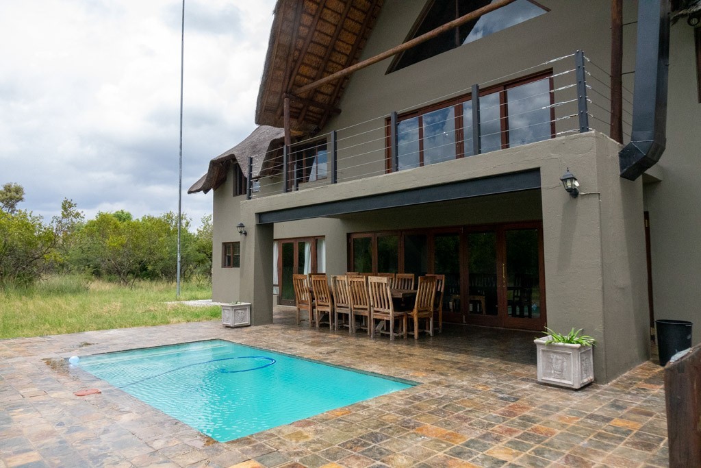Seven Bedroom house in Big 5 Mabalingwe Cyferfontein - Fully Furnished