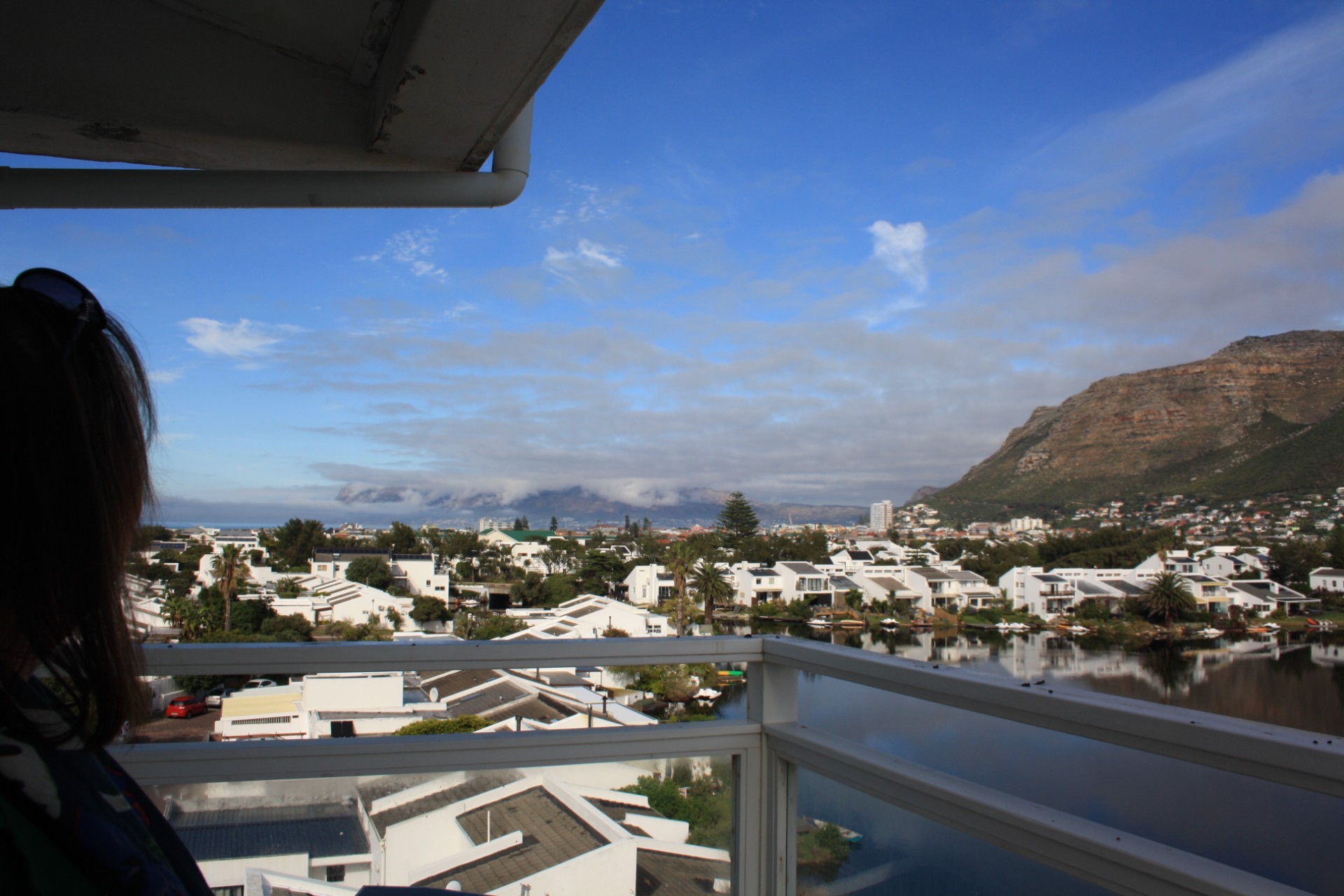 Iconic Multi-Dwelling Waterfront Property in Marina Da Gama