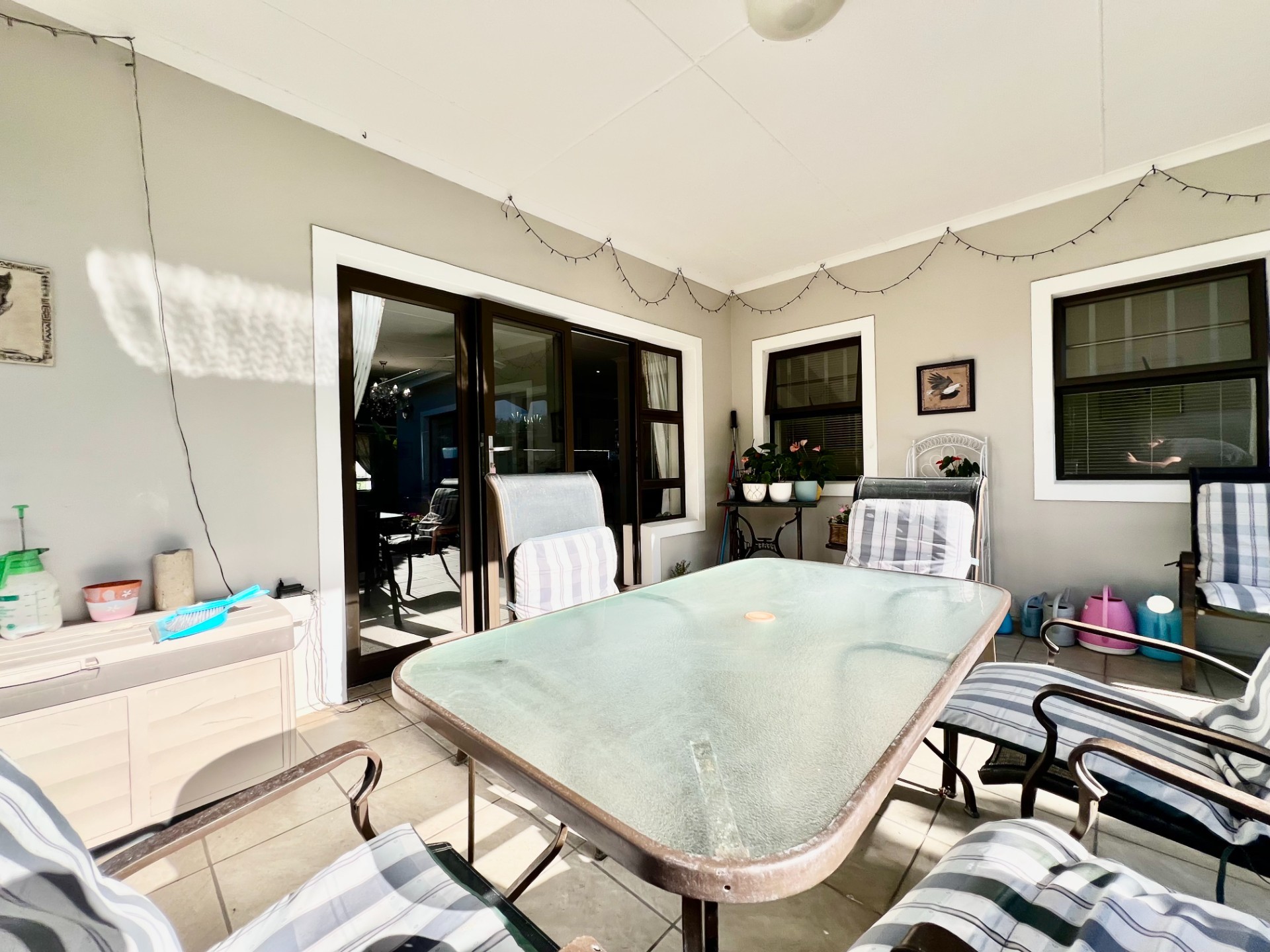 IMMACULATE HOME WITH MATURE GARDEN IN BERRISFORD PLACE.