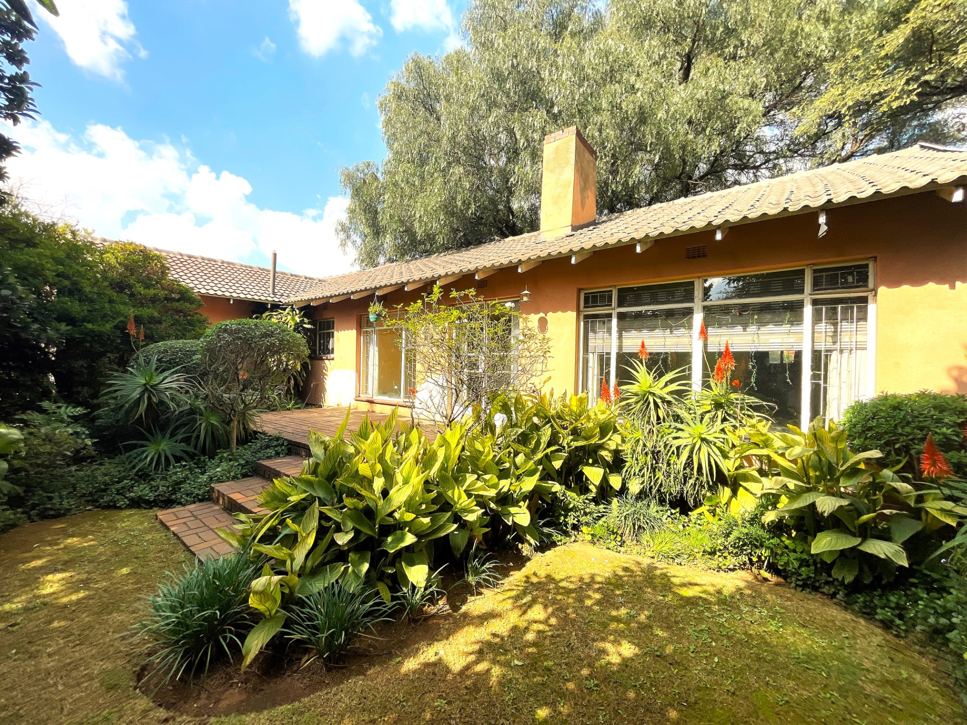 5 Bedroom House For Sale in Primrose