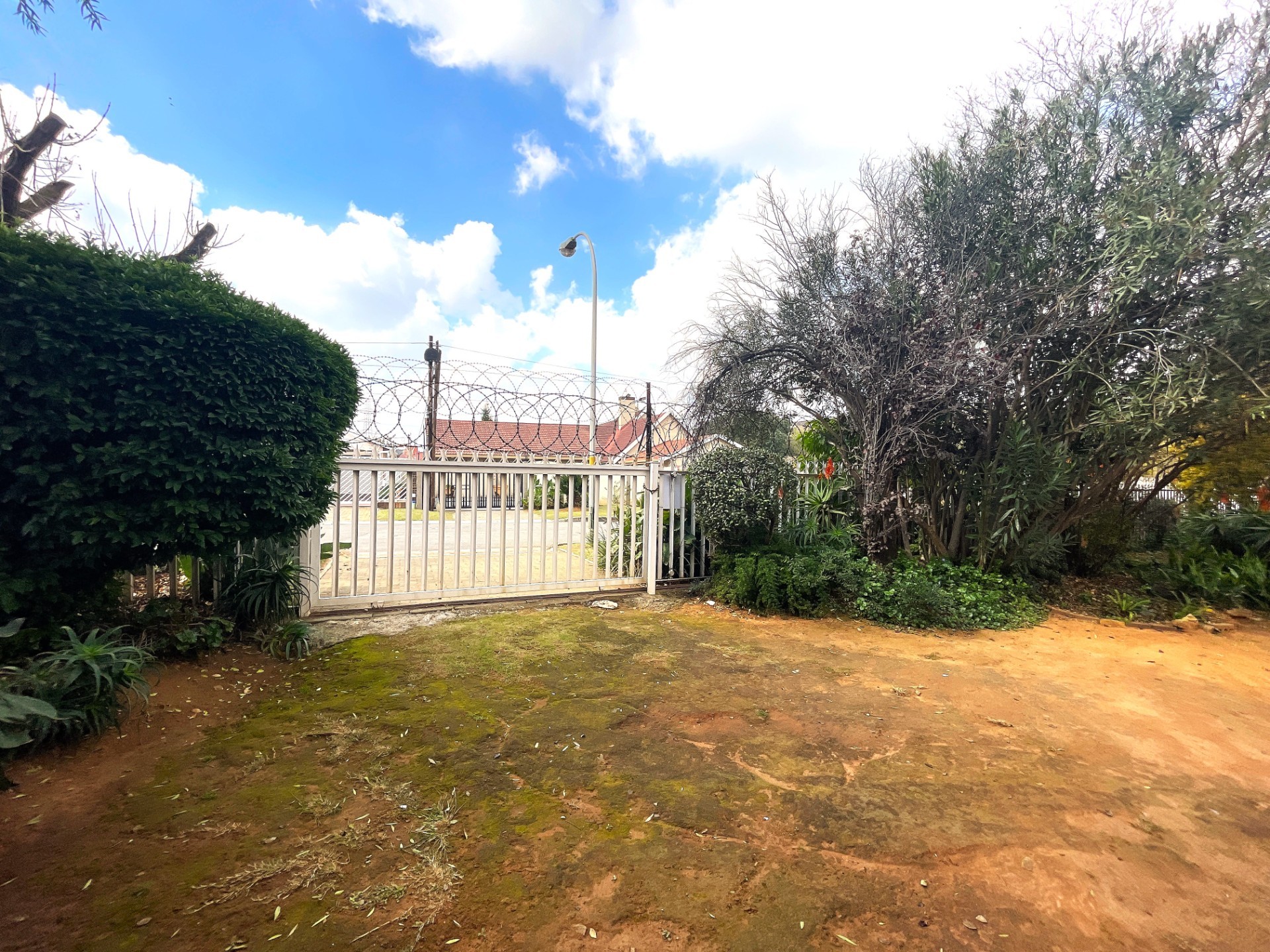 5 Bedroom House For Sale in Primrose