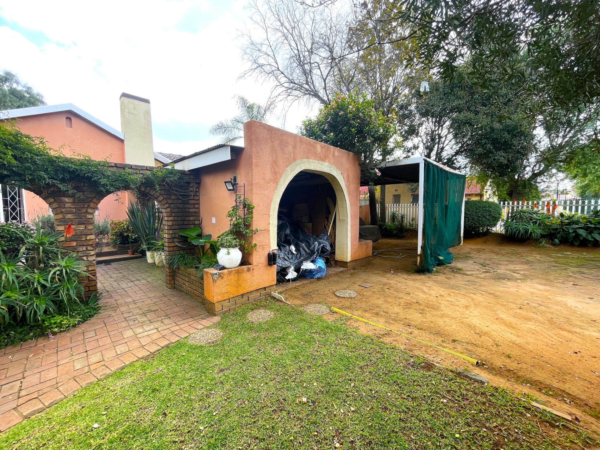 5 Bedroom House For Sale in Primrose