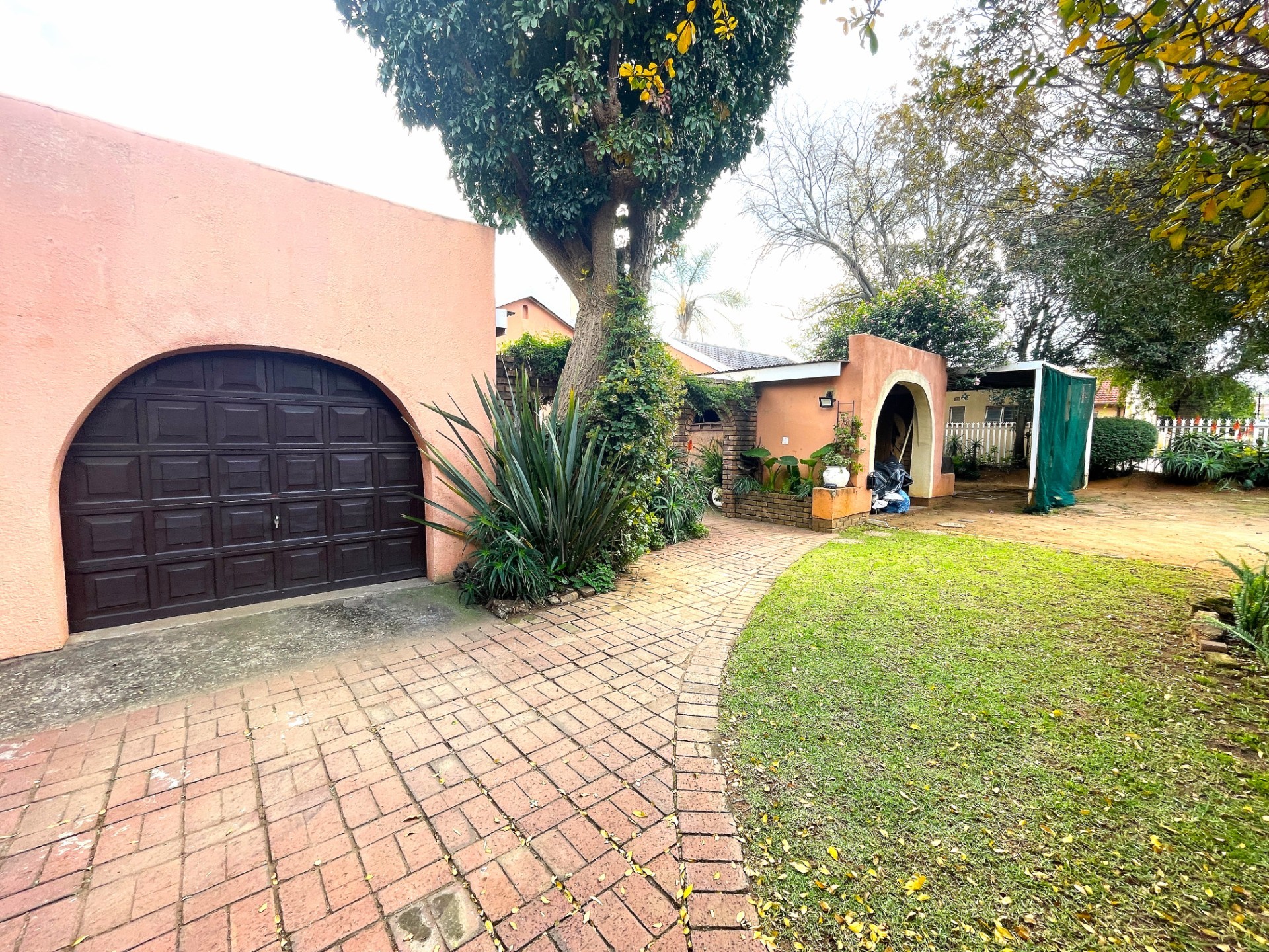 5 Bedroom House For Sale in Primrose