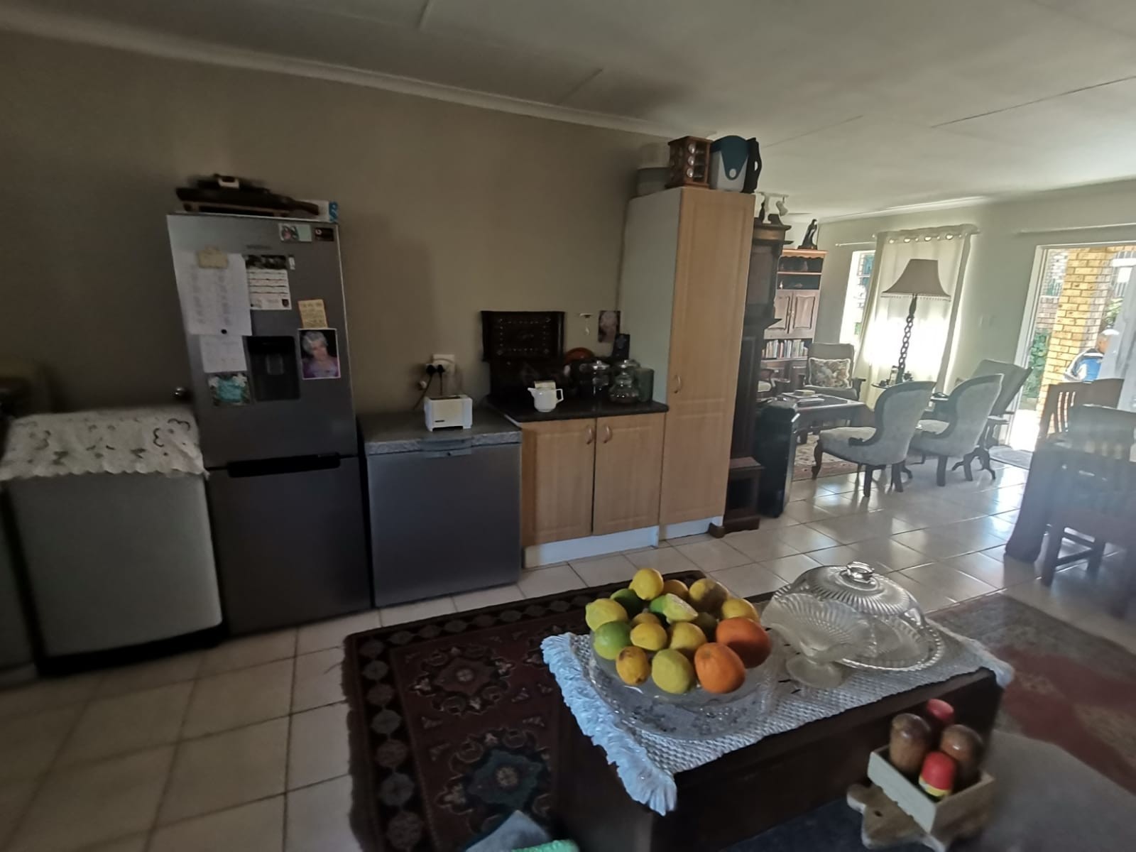 Stunning 2 bedroom unit in retirement village for sale.