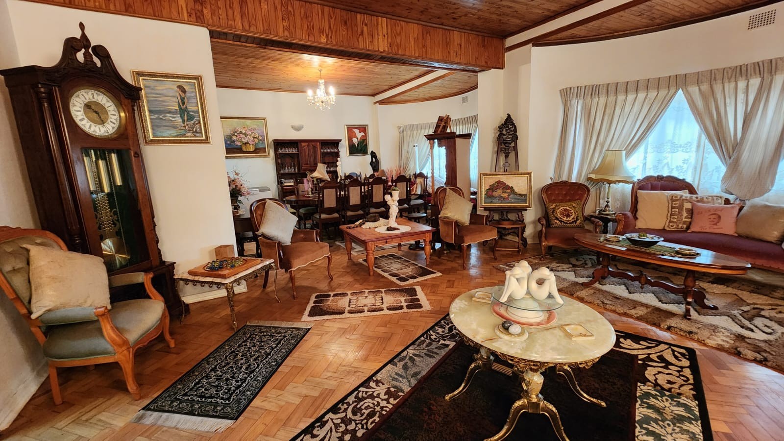 4 Bedroom House with One Bedroom Flat For Sale in Modimolle