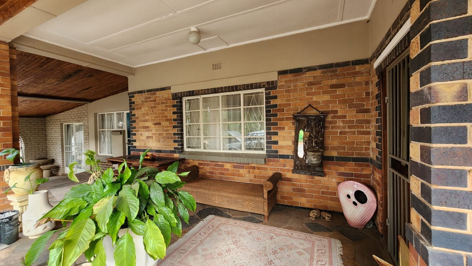 4 Bedroom House with One Bedroom Flat For Sale in Modimolle