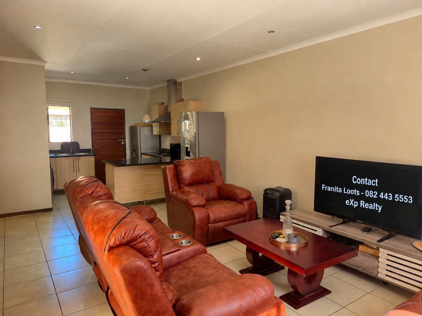 3 Bedroom Simplex Townhouse For Sale in Mooikloof Ridge Pretoria