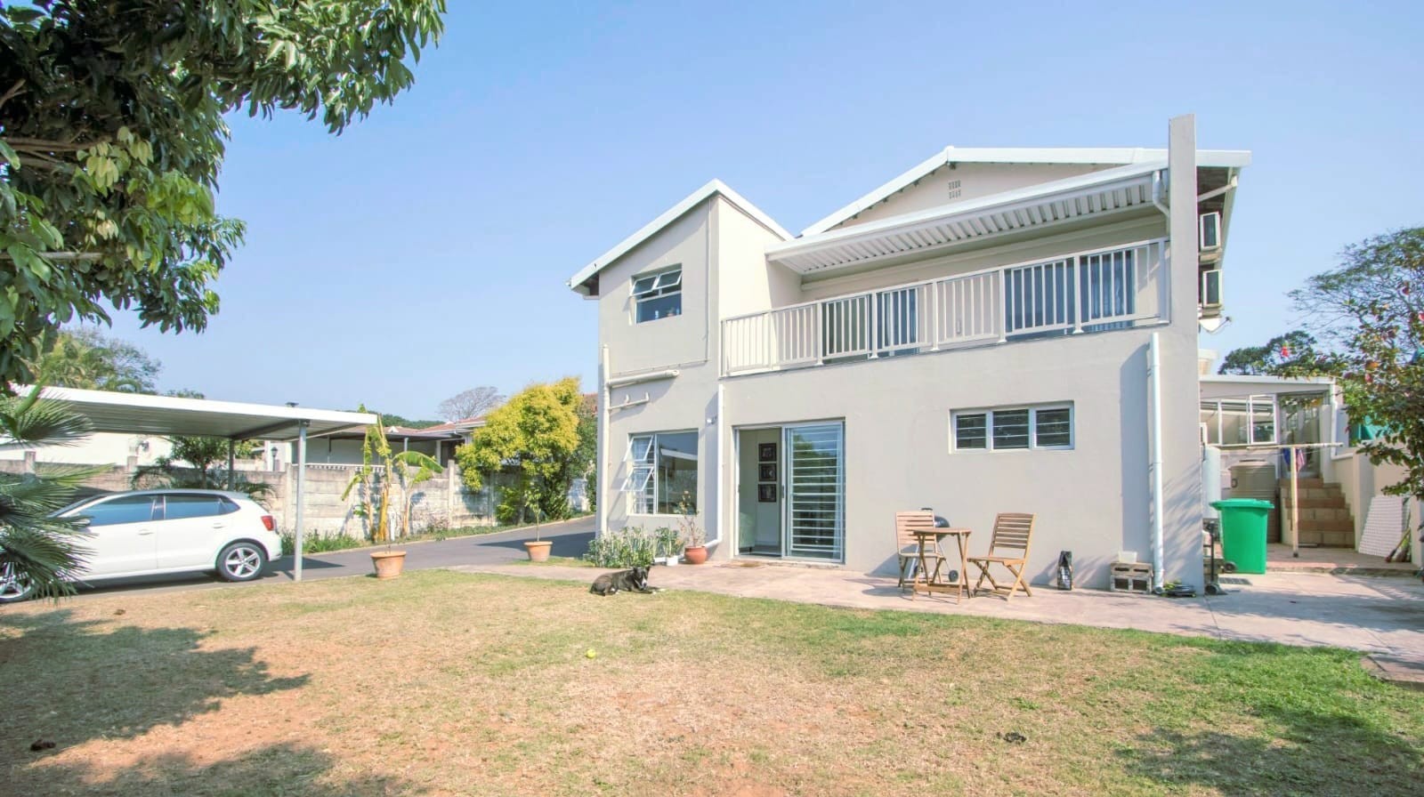 Two Bedroom Apartment For Rent in Glenashley, Durban North, KwaZulu Natal