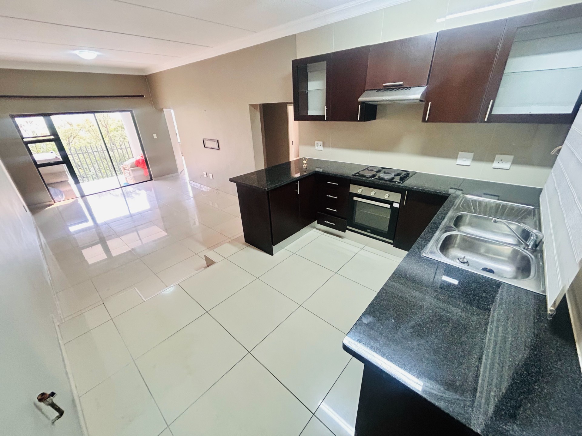3 Bedroom Townhouse for Sale in Winchester Hills