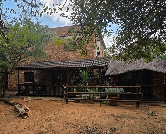 Versatile Family Home with Loft and Private Flatlet