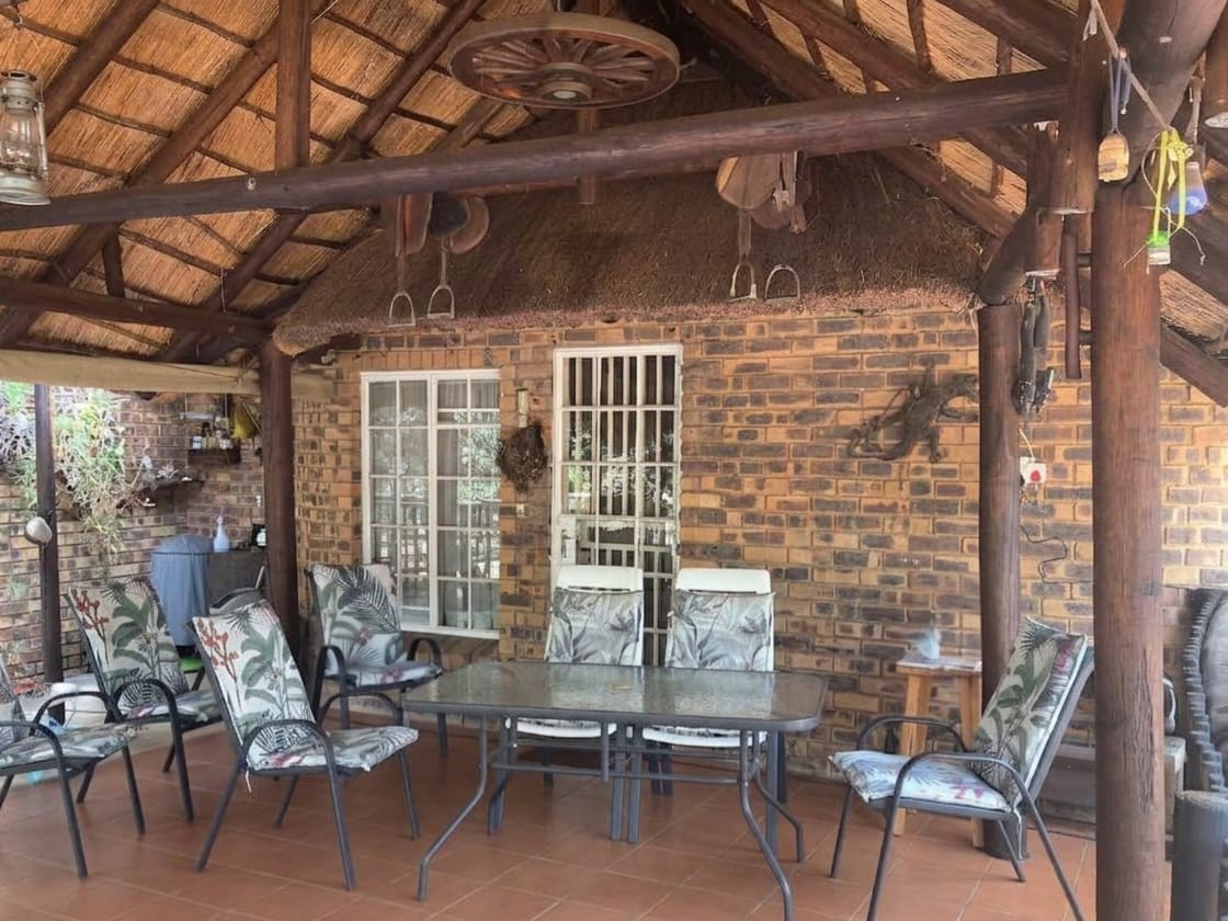 Versatile Family Home with Loft and Private Flatlet