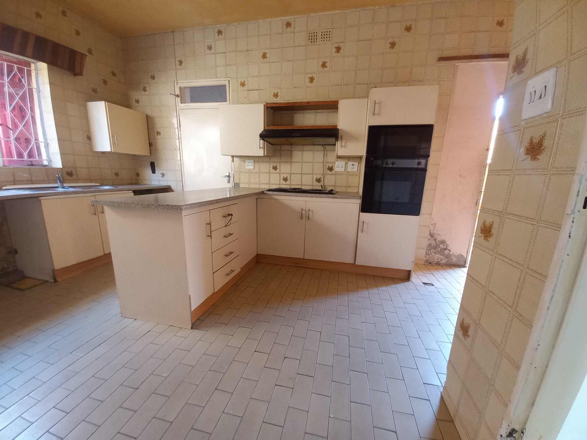 3 Bedroom House to Rent in Bez Valley Johannesburg