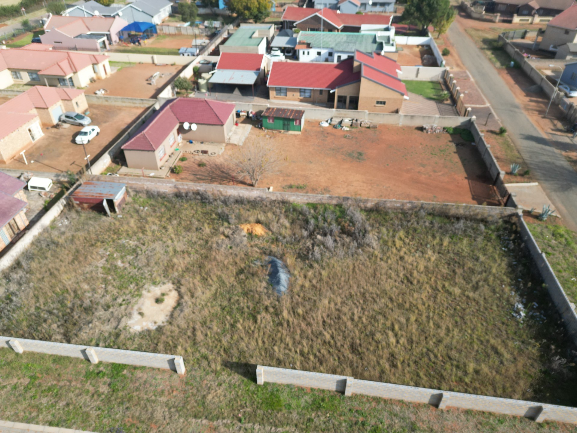 Fully walled residential stand in Meyerton